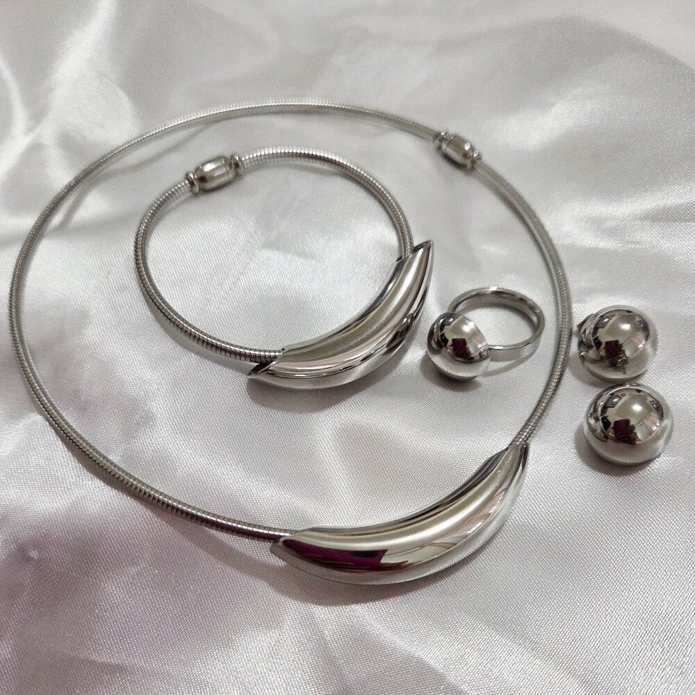 Stainless Steel Silver Choker Bracelet Earrings Ring Jewelry Set